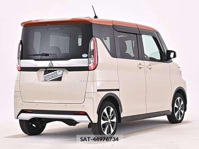 Mitsubishi EK X SPACE 2021-09 8207388-17