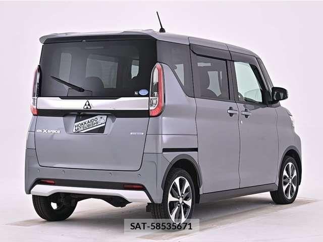 Mitsubishi EK X SPACE 2021-10 8879612-17