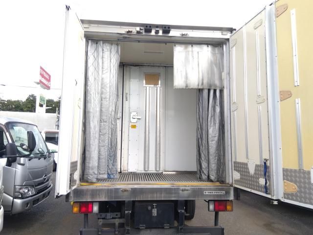 Isuzu ELF TRUCK 2017-07 468622-2