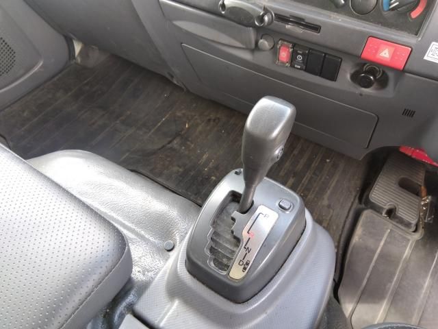 Isuzu ELF TRUCK 2017-07 468622-7