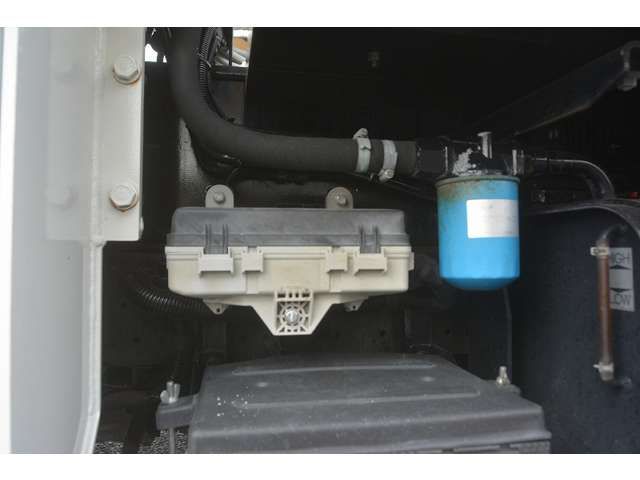 Isuzu ELF TRUCK 2015-05 481615-10