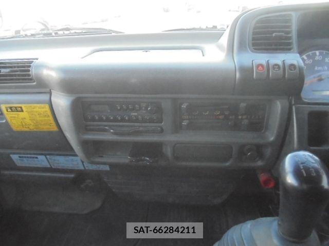 Isuzu ELF TRUCK 2004-01 515968-12