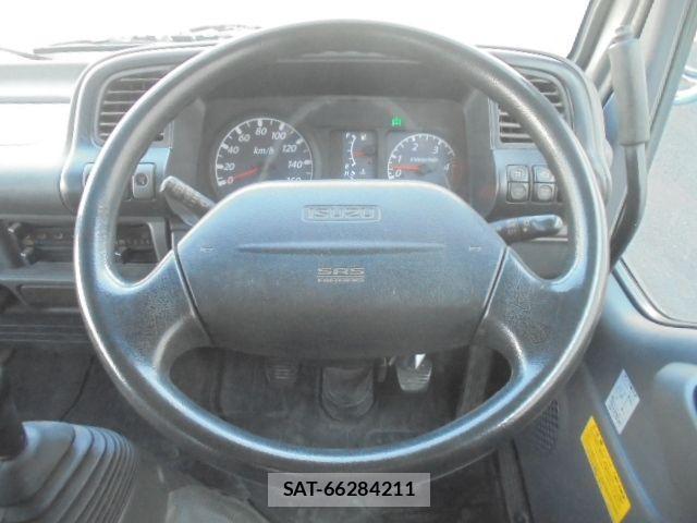 Isuzu ELF TRUCK 2004-01 515968-1