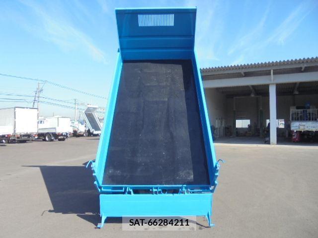 Isuzu ELF TRUCK 2004-01 515968-24