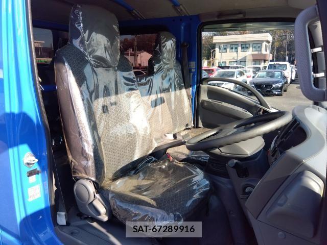 Isuzu ELF TRUCK 2019-04 609188-1
