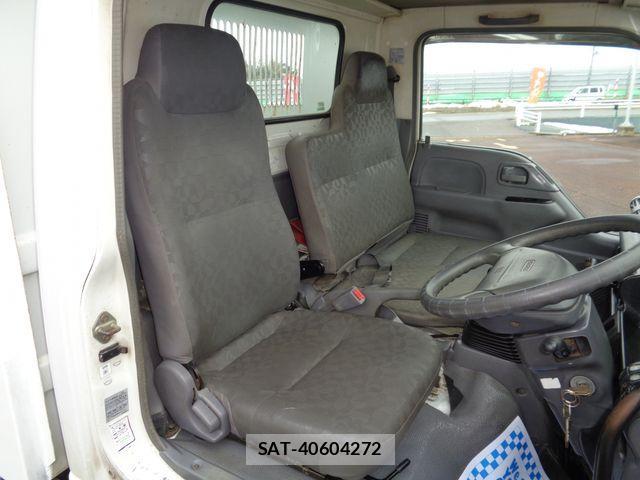 Isuzu ELF TRUCK 2005-08 661890-9