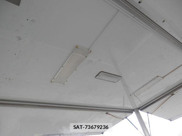 Isuzu ELF TRUCK 2007-03 688774-12