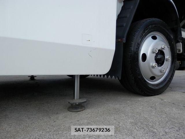 Isuzu ELF TRUCK 2007-03 688774-24