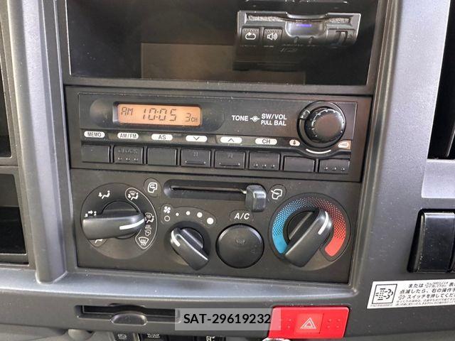 Isuzu ELF TRUCK 2012-07 849552-9