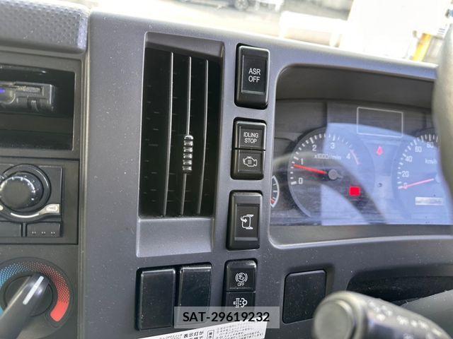 Isuzu ELF TRUCK 2012-07 849552-11