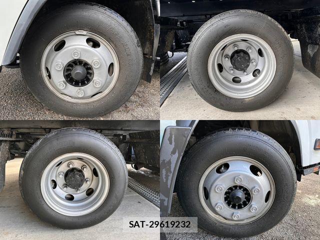 Isuzu ELF TRUCK 2012-07 849552-26