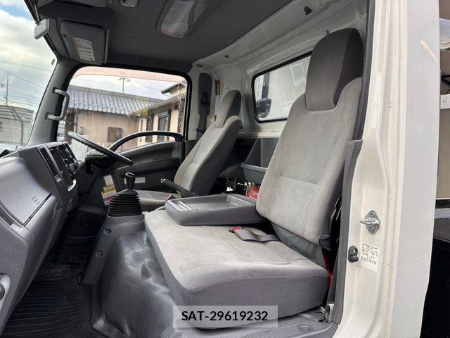 Isuzu ELF TRUCK 2012-07 849552-5