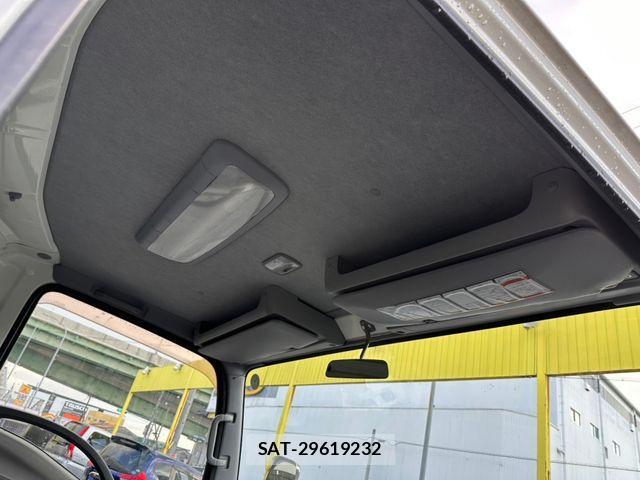 Isuzu ELF TRUCK 2012-07 849552-6
