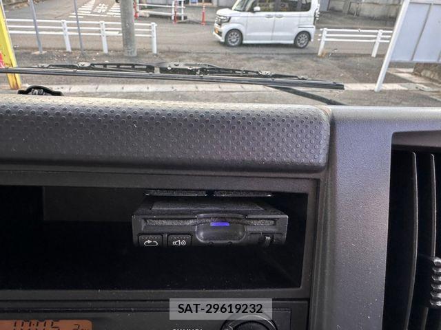 Isuzu ELF TRUCK 2012-07 849552-8