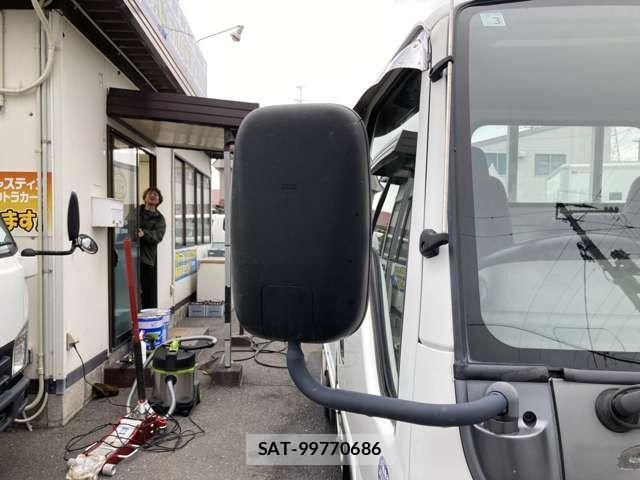 Isuzu ELF TRUCK 2004-03 943583-8