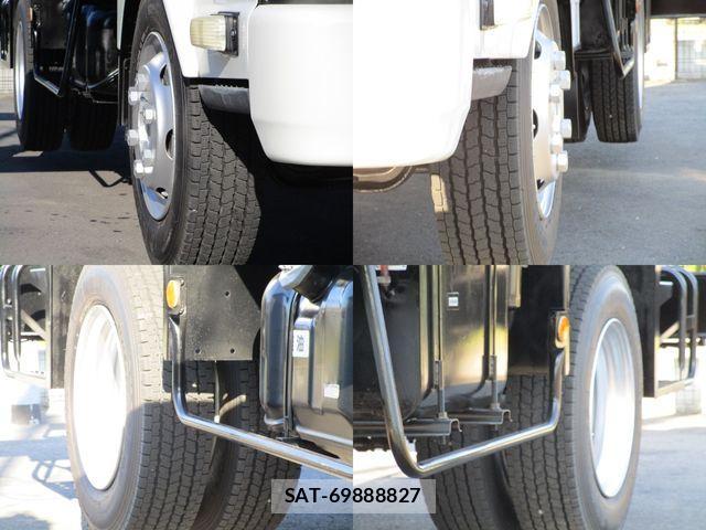 Isuzu ELF TRUCK 2014-01 1071597-17