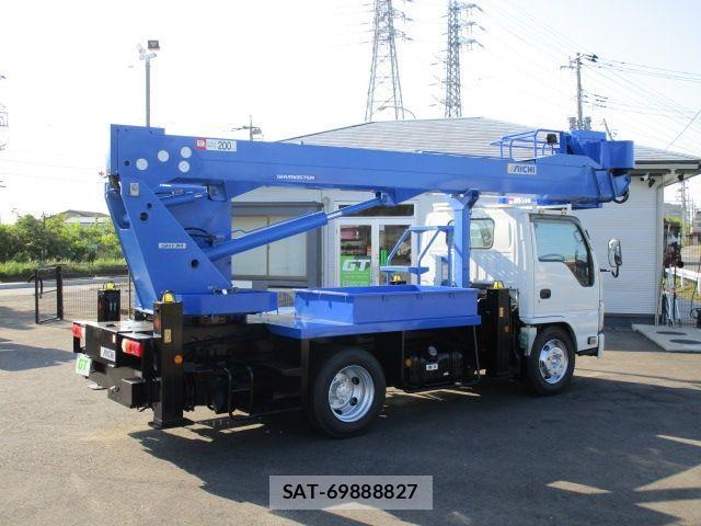 Isuzu ELF TRUCK 2014-01 1071597-2