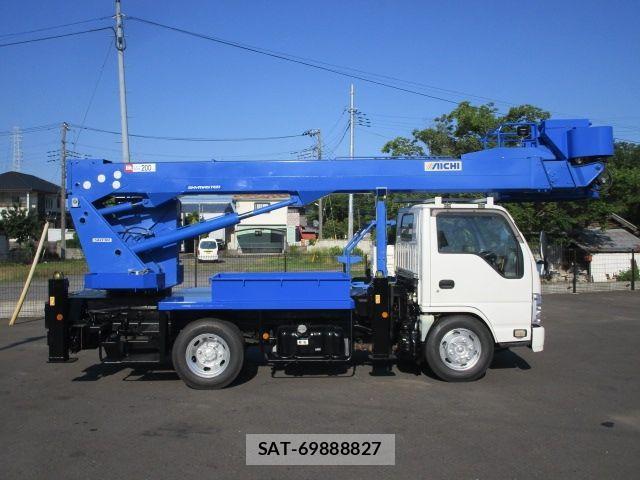 Isuzu ELF TRUCK 2014-01 1071597-5