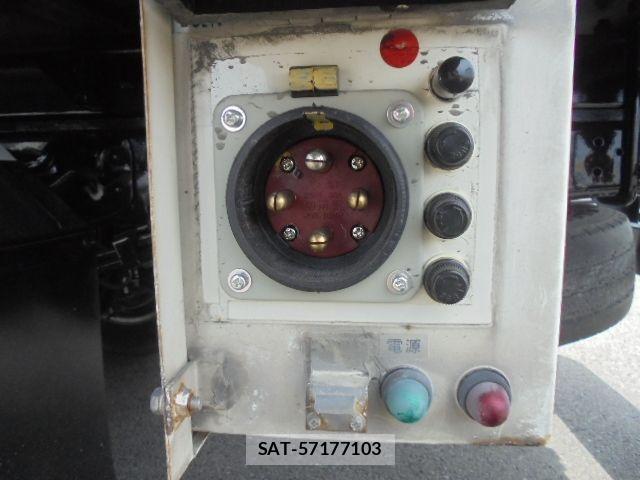 Isuzu ELF TRUCK 2009-05 1122161-22