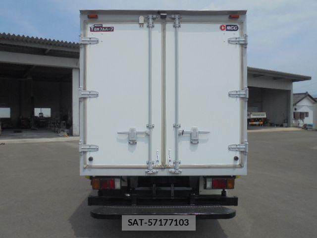 Isuzu ELF TRUCK 2009-05 1122161-25