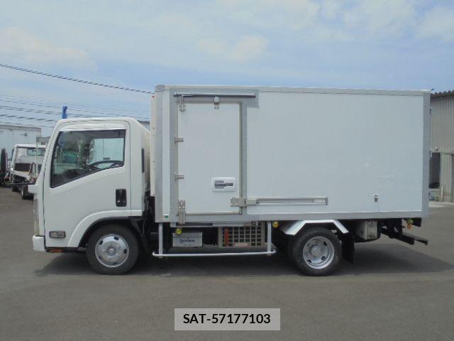 Isuzu ELF TRUCK 2009-05 1122161-3
