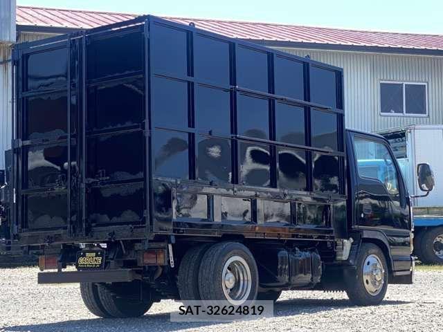 Isuzu ELF TRUCK 2003-12 1122157-14