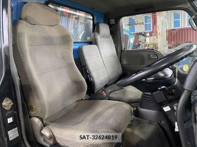 Isuzu ELF TRUCK 2003-12 1122157-3