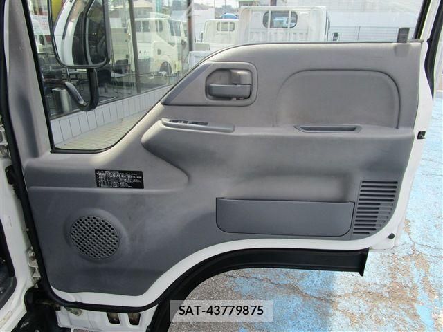 Isuzu ELF TRUCK 2018-05 1204062-20
