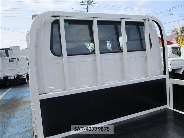 Isuzu ELF TRUCK 2018-05 1204062-7