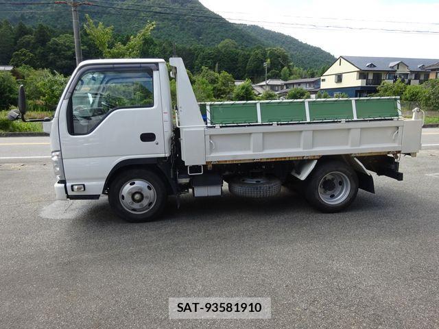 Isuzu ELF TRUCK 2023-02 1214358-5