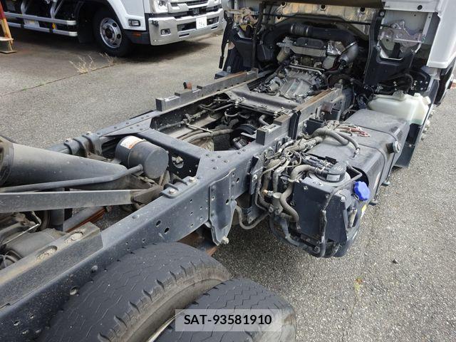 Isuzu ELF TRUCK 2023-02 1214358-8