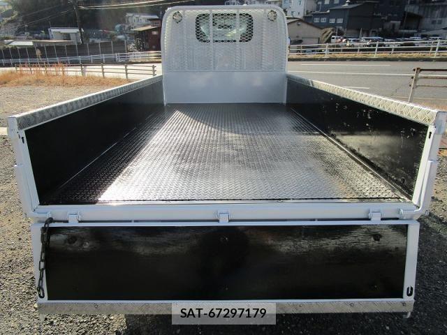 Isuzu ELF TRUCK 2015-10 1220643-8