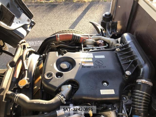 Isuzu ELF TRUCK 2007-03 1220561-8
