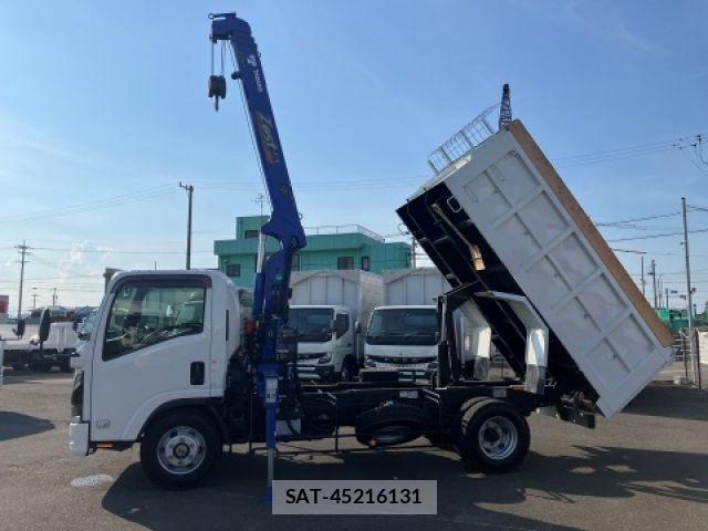 Isuzu ELF TRUCK 2024-05 1220753-4