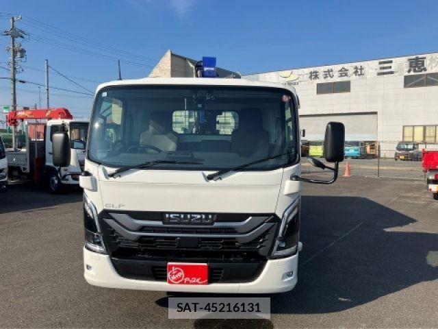 Isuzu ELF TRUCK 2024-05 1220753-8