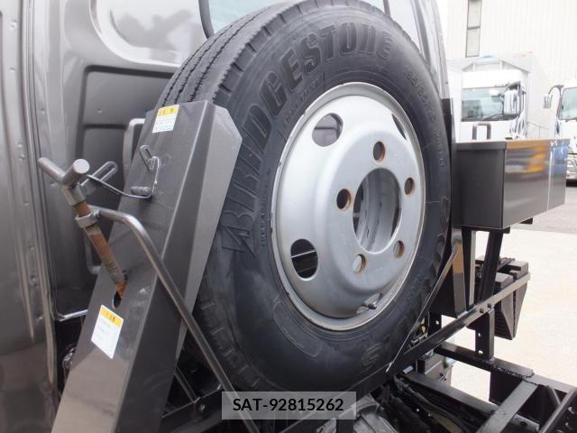 Isuzu ELF TRUCK 2006-03 1220554-8