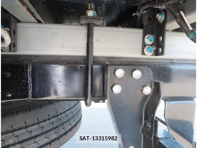 Isuzu ELF TRUCK 2024-03 1220751-18