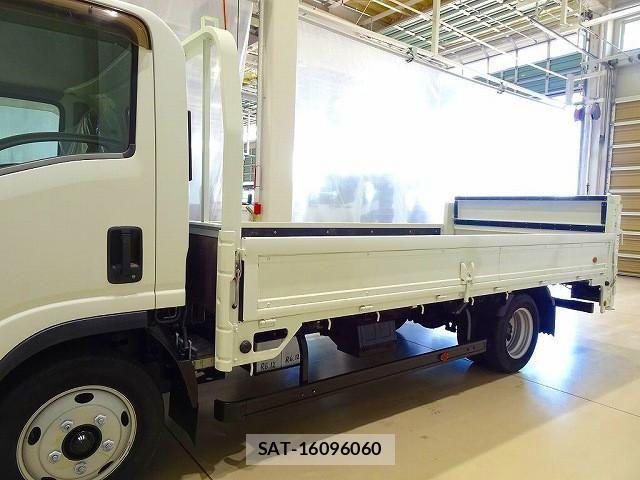 Isuzu ELF TRUCK 2018-12 1227919-20