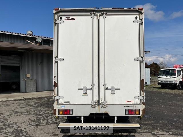 Isuzu ELF TRUCK 2012-08 1227868-5