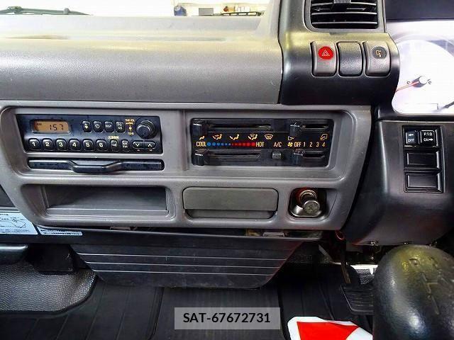 Isuzu ELF TRUCK 2003-06 1227853-17