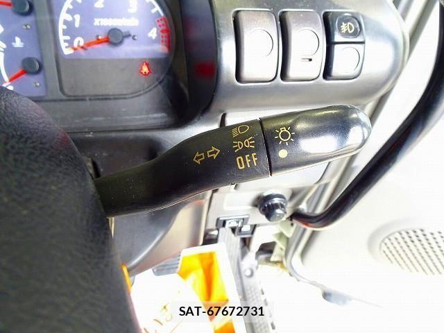 Isuzu ELF TRUCK 2003-06 1227853-25