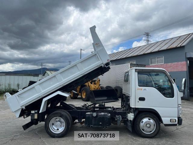 Isuzu ELF TRUCK 2017-05 1227904-13