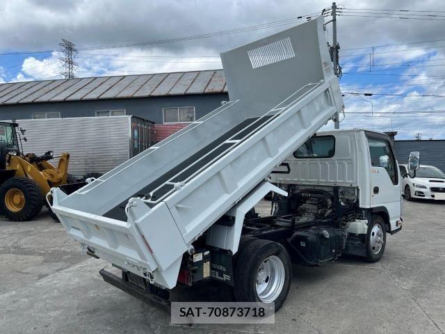 Isuzu ELF TRUCK 2017-05 1227904-17