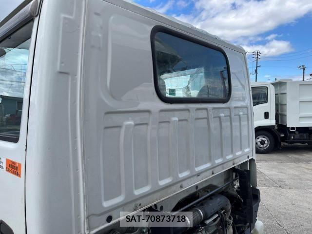 Isuzu ELF TRUCK 2017-05 1227904-23