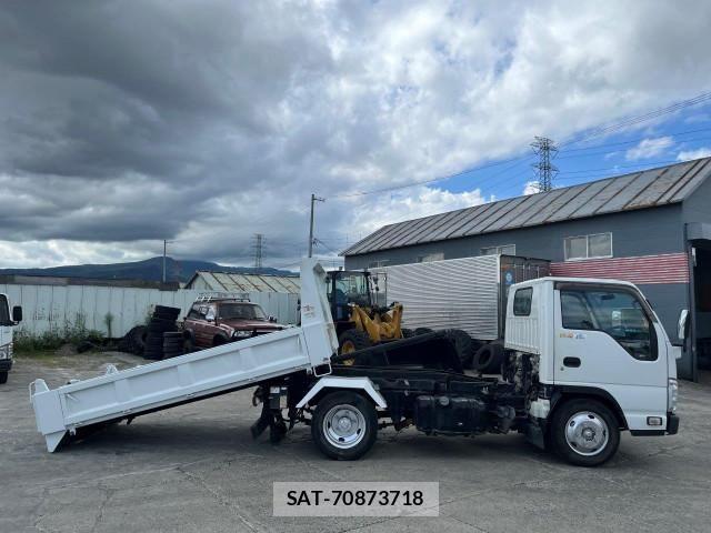 Isuzu ELF TRUCK 2017-05 1227904-3
