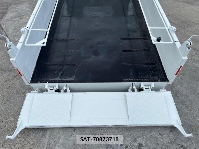 Isuzu ELF TRUCK 2017-05 1227904-6