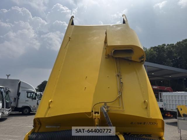 Isuzu ELF TRUCK 2005-11 1227859-13