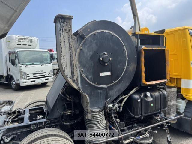 Isuzu ELF TRUCK 2005-11 1227859-18