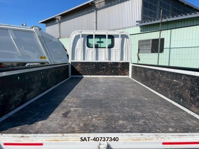 Isuzu ELF TRUCK 2017-04 1227903-10