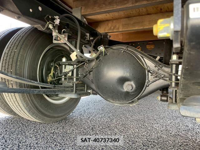 Isuzu ELF TRUCK 2017-04 1227903-20